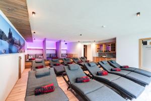 Część wypoczynkowa w obiekcie Hotel Alpenkönigin - Sommer Silvretta Premium Card inklusive