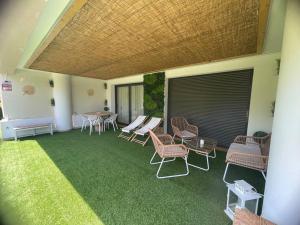 Photo de la galerie de l'établissement Zen Garden Apartment, à Vera