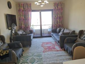 Posezení v ubytování Azha Ain Sokhna luxury chalet families only