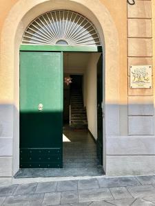 Majutusasutuse Don Carlo Tropea fassaad või sissepääs