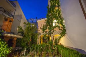 Gallery image of Villa Neda in Makarska +75 photos