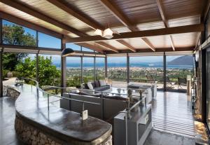 Balkón nebo terasa v ubytování Apanemia Luxury Villa, Lefkada