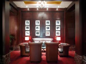 Ruang duduk di Optics Valley Kingdom Plaza Wuhan