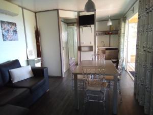 Cucina o angolo cottura di Mes deux Gîtes de l'Ocre