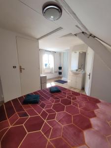 Posteľ alebo postele v izbe v ubytovaní Logement 2 pièces Au Relais Normand + 13 fotografií