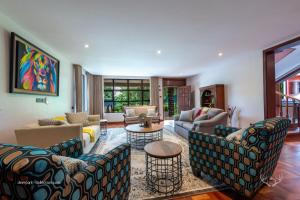 Deerpark Luxury Stays的休息区