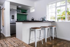 Una cocina o cocineta en Seaside Cottage Kommetjie