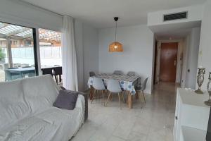 O zonă de relaxare la Ático con gran terraza, vistas y plaza de parking