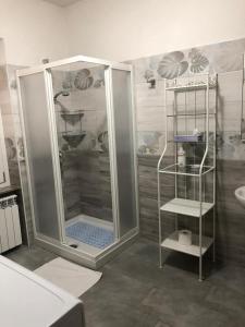Ett badrum på Il grappolo -affittacamere-