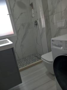 Joni’s apartment in Pogradec - Image 9
