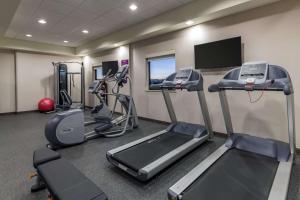Fitness centrum a/nebo fitness zařízení v ubytování Home2 Suites by Hilton Kingman