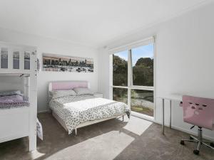 布莱尔高里BLAIRGOWRIE VIEWS..front beach location location.的相册照片