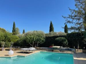 Gallery image of appartement avec piscine in Arpaillargues-et-Aureillac