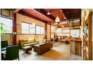 Khu vực ghế ngồi tại fan! -ABURATSU- Sports Bar & HOSTEL - Vacation STAY 78456v