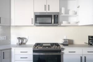 Gallery image of Mountain View 1br w wd pool gym nr tech HQs SFO-1200 in Sunnyvale +36 photos