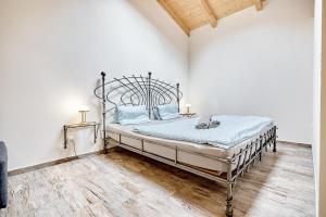 Letto o letti in una camera di Apartmány Svatošské skály