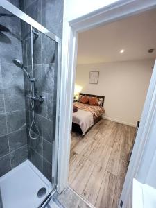 克罗伊登Dunamis Staycation 5的相册照片 更多19张照片