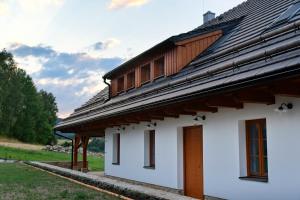 Budova, kde se apartmán nachází + 37 fotografií