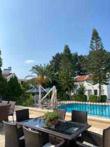 Gallery image of The Prince Inn Hotel & Villas in Kérynia