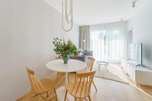 Ruang duduk di Apartamenty ALEJA POŁUDNIOWA 12 SurfingBird Dźwirzyno