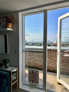 Fotografie z fotogalerie ubytování Elegant Chic Living: 1 Bed In Vibrant London Area v Londýně