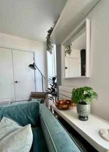 Fotografie z fotogalerie ubytování Elegant Chic Living: 1 Bed In Vibrant London Area v Londýně