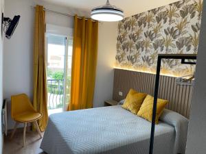 Posteľ alebo postele v izbe v ubytovaní Hostal Calderón de la Barca