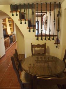 Fotografie z fotogalerie ubytování Casa Luciíta: Agradable con chimenea, patio y BBQ. v destinaci Ojén