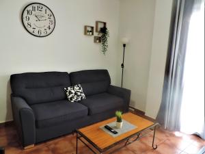 Posedenie v ubytovaní APARTAMENTOS CASERIA DE COMARES