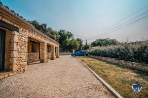 Fotografie z fotogalerie ubytování Villa avec piscine privée et jardin en Ardèche v destinaci Orgnac-lʼAven