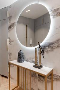 Φωτογραφία από το άλμπουμ του Neuilly/Paris :Magnifique appartement 4P στοε Neuilly-sur-Seine