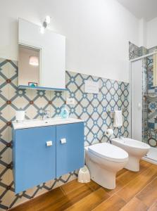 Kúpeľňa v ubytovaní Arricàmpati Airport Rooms in Villa & RENT CAR