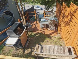 Večerní zábavní program pro hosty v ubytování Skyline klimatisierte Dachgeschoss-Wohnung in Dornbirn mit Blick ins Rheintal