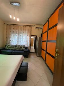 Orange Apartment - Imazhi 10