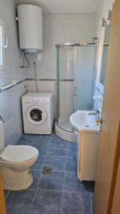 Ένα μπάνιο στο Adriatic Retreat: Apartmani Pazanin +19 φωτογραφίες