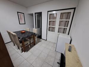 Kuchyň nebo kuchyňský kout v ubytování Departamento microcentro Mendoza + 11 fotografií