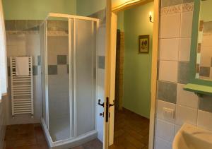 A bathroom at Borgo Di Fonni