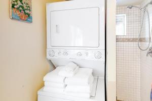 Ένα μπάνιο στο Alford Family Lodge +14 φωτογραφίες