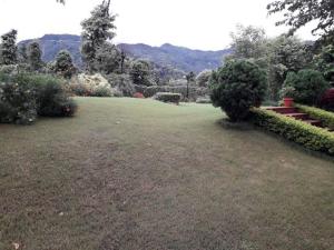 Gallery image of An extravagant Pushp villa overlooking the Ganges in Narendranagar