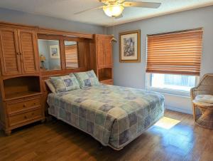 Gallery image of Sea Club Condo #405 in Clearwater Beach