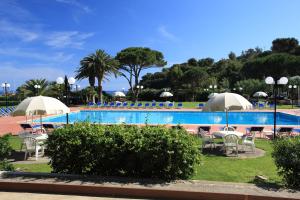 The swimming pool at or close to Hotel Desiree