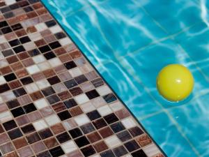 Swimmingpoolen hos eller tæt på B&B Villa Miramare