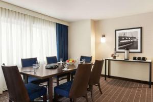 Fotografie z fotogalerie ubytování Embassy Suites Boston at Logan Airport v destinaci Boston