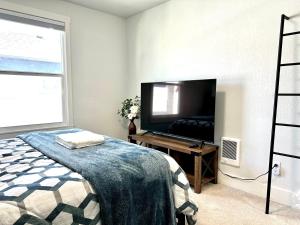 Photo de la galerie de l'établissement Tacoma 2 bedrooms 1 baths sleep 5 with compact kitchen, à Tacoma 7 autres photos