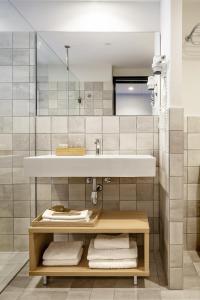 Vonios kambarys apgyvendinimo įstaigoje AQUA Hotel Bertran Park