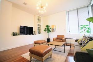 Μια τηλεόραση ή/και κέντρο ψυχαγωγίας στο Guest room MINAMI 沖縄
