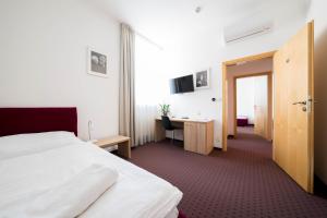 TV a/nebo společenská místnost v ubytování Mini Hotel Akord