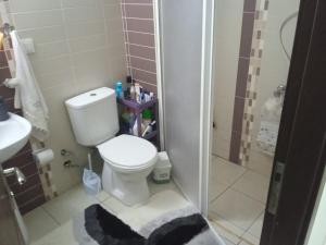 Ένα μπάνιο στο Be My Guest