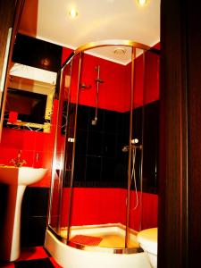 Koupelna v ubytování Kizhi ART Hotel Kharkiv