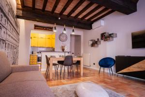 Kuchyň nebo kuchyňský kout v ubytování Old Town - Boutique Rooms + 16 fotografií